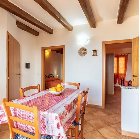 Dommos De Claeddu Apartment